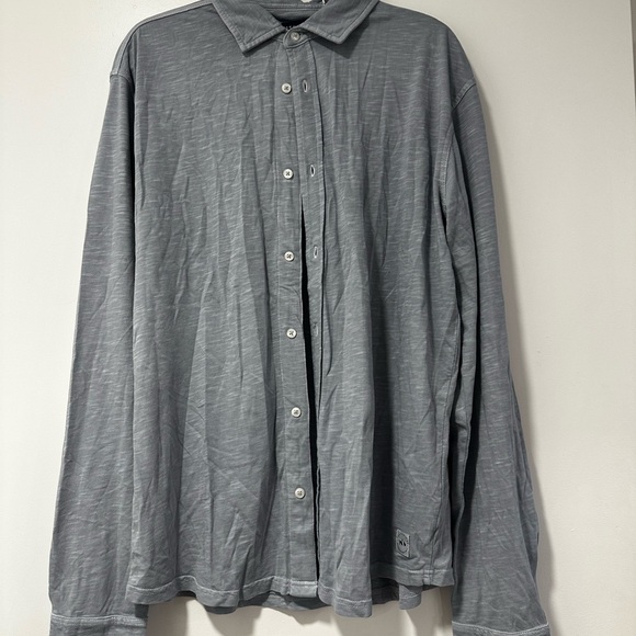 Fish Hippie Men’s Button Down collared shirt NWT - Picture 2 of 2